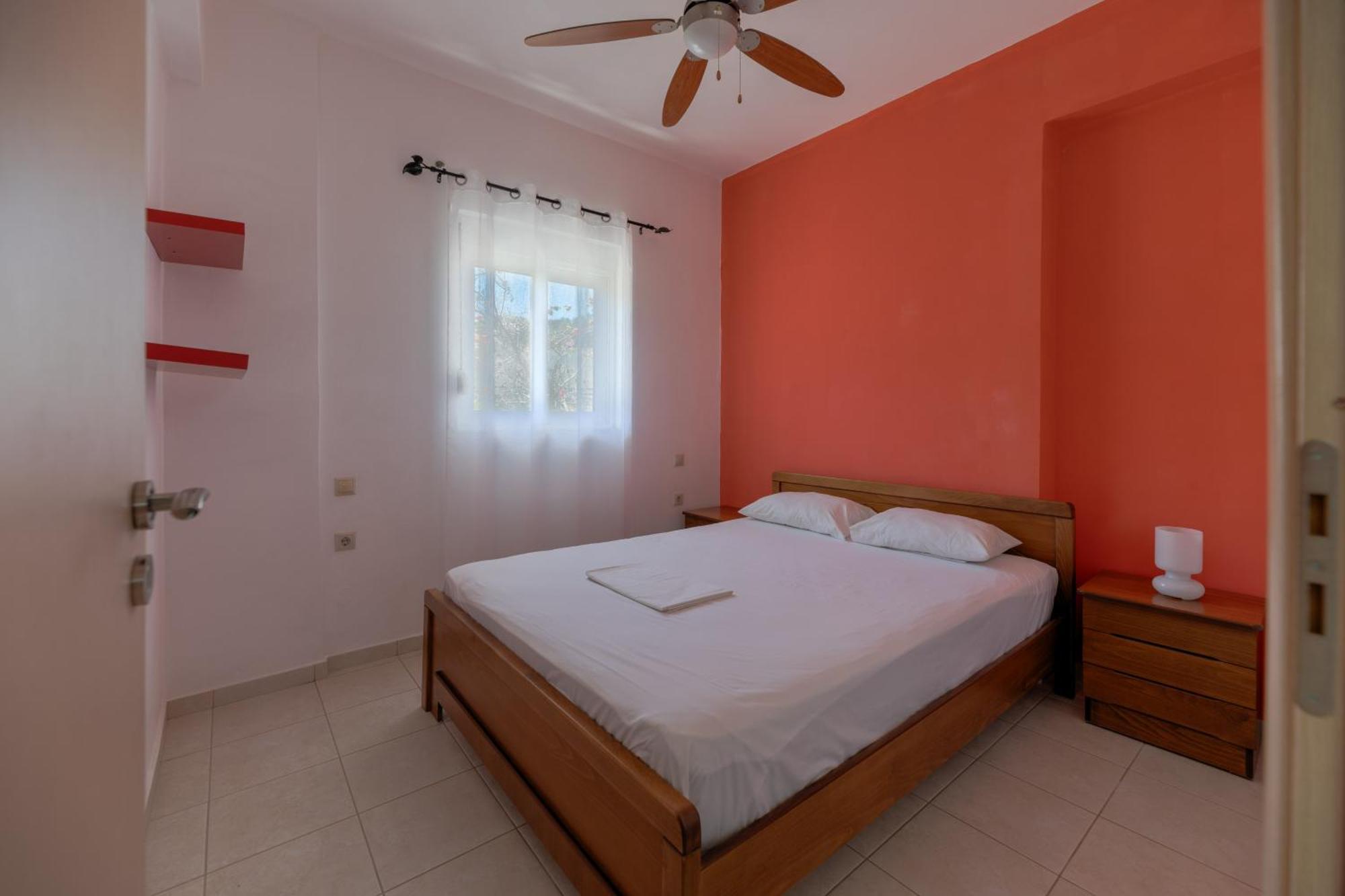 Korfes Apartments Камиларион Екстериор снимка