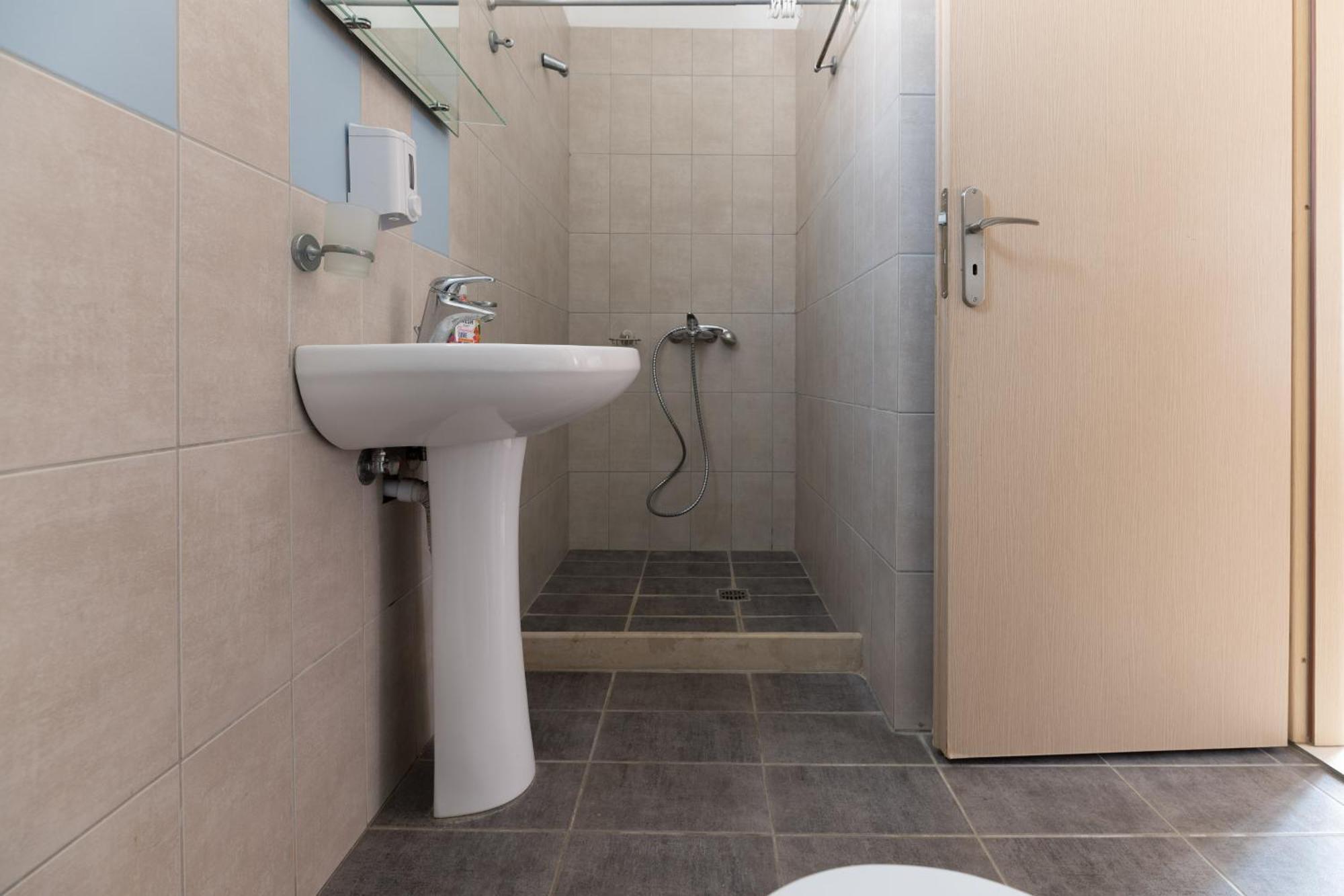 Korfes Apartments Камиларион Екстериор снимка