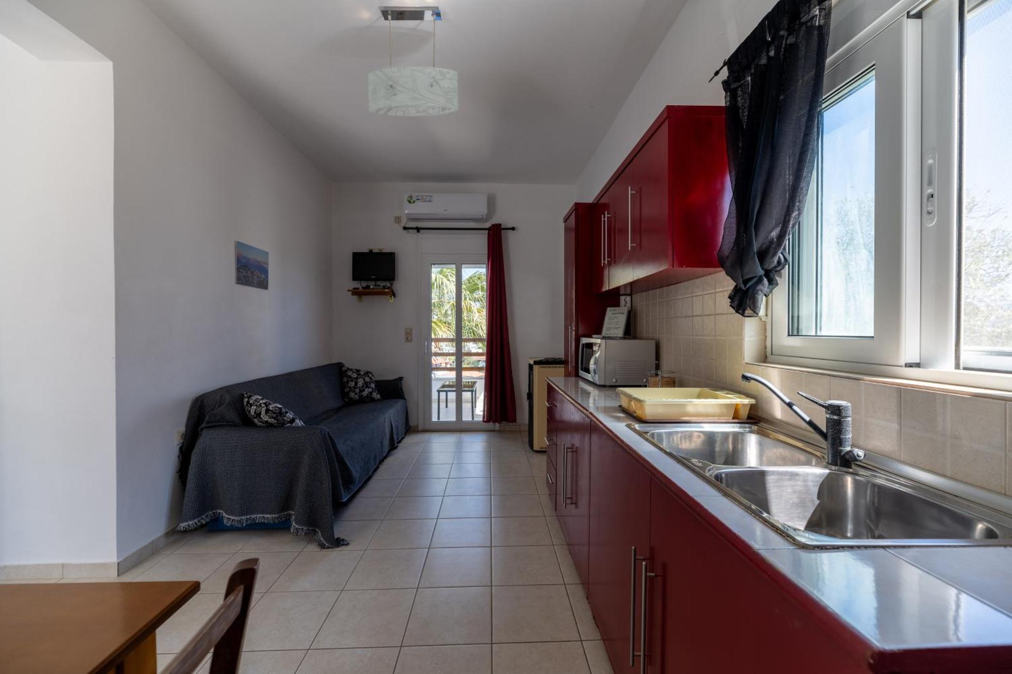Korfes Apartments Камиларион Екстериор снимка
